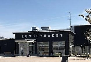 Exteriörbild av Lundbybadet